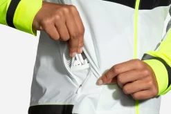 Brooks Women's Carbonite Jacket - Icy Grey/Black/Nightlife (221493030) -Sports Store 221493 030 D4 Carbonite Jacket scaled