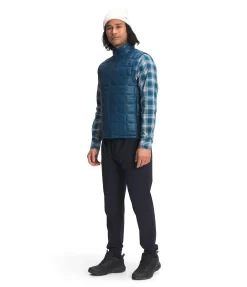 The North Face Men's Thermoball Eco Vest 2.0 - Monterey Blue (NF0A5GLOBH7) -Sports Store NF0A5GLO BH7 model34