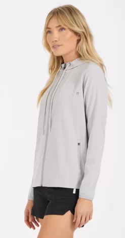 Vuori Women's Outdoor Trainer Shell Jacket -Sports Store Screenshot2022 08 13165024