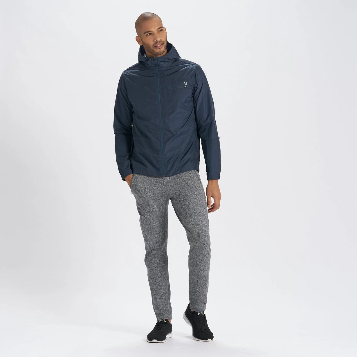 Vuori Men's Daybreak Windbreaker - Indigo (V523IND) 3 Vuori Men's Daybreak Windbreaker - Indigo (V523IND) - Image 3